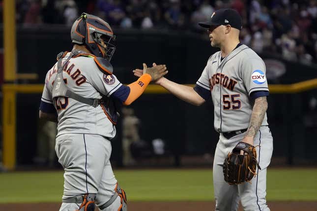 Astros fall to D-Backs in series finale