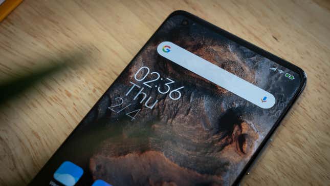 Imagen para el artículo titulado Xiaomi Mi 11: un rendimiento sobresaliente lastrado por una batería muy corta
