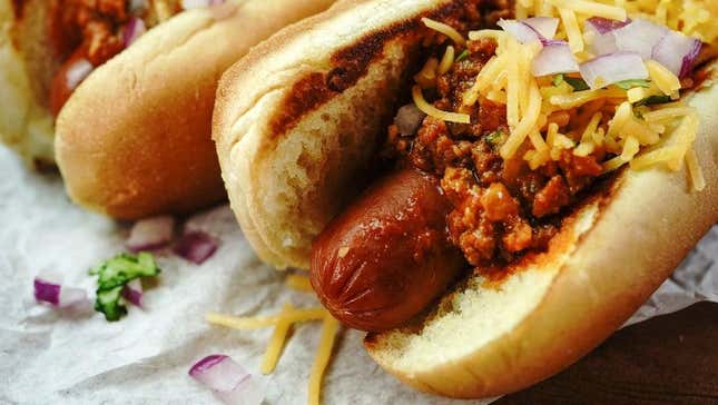 Chili dogs