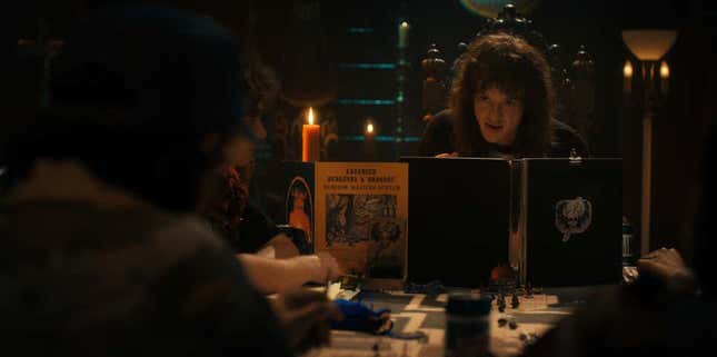 Uno de los mejores momentos del episodio fue todo lo relacionado a esta partida de D&D.
