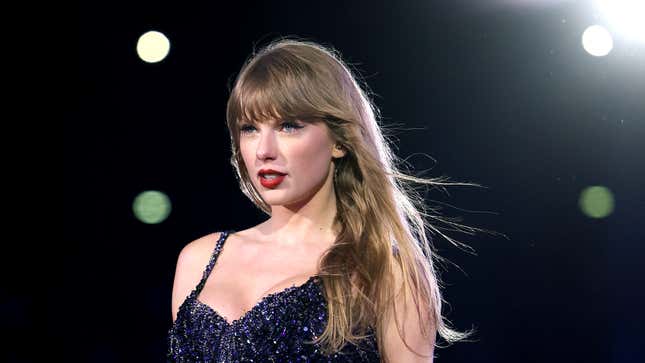 Image for article titled Taylor Swift Asks That Fans Not Attack Her Exes Unless They Can Fully Commit To Finishing The Job