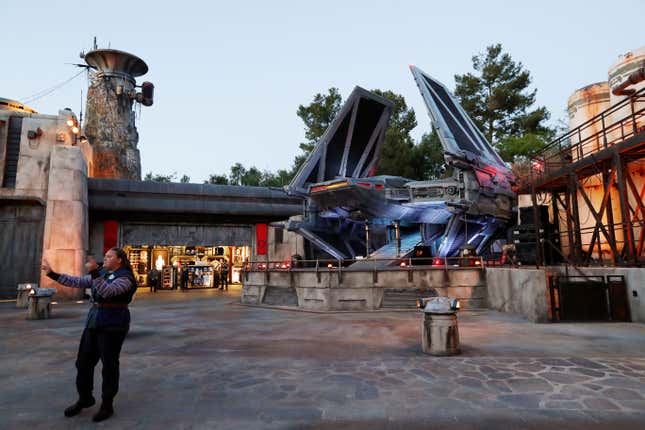 Image for article titled Photos: Inside Disney’s new Star Wars theme park