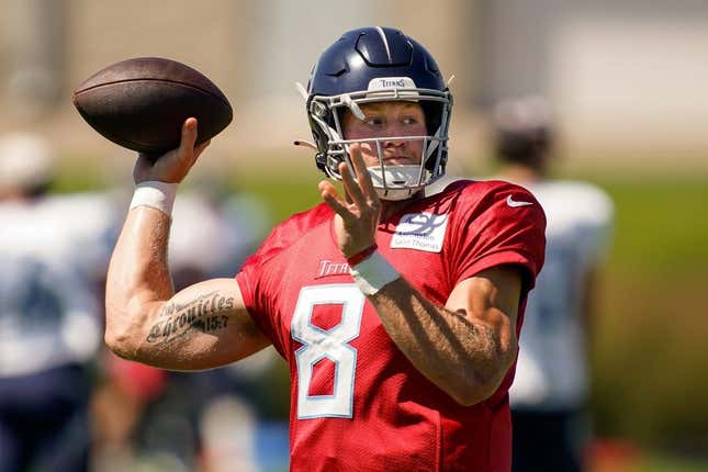 Tennessee Titans quarterback Will Levis (8) throws during a joint practice with the Minnesota Vikings in Eagan, Minn., Wednesday, Aug. 16, 2023.