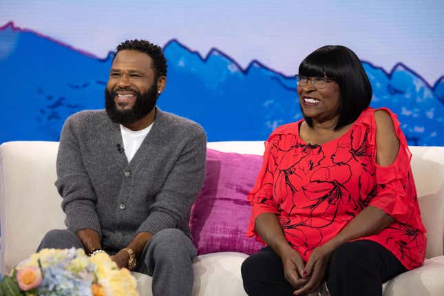 Image for article titled Anthony Anderson, Mama Doris Go To Europe in New Show on E!