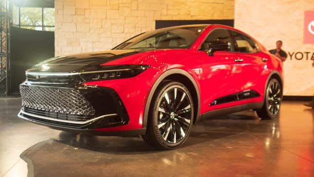 Image for article titled I Regretfully Admit the Toyota Crown Crossover Is Cool
