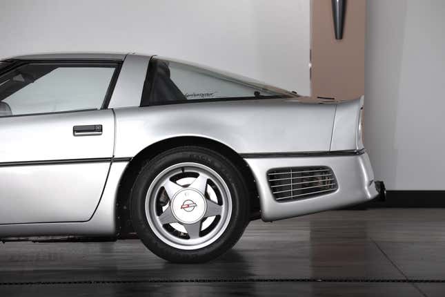 Image for article titled There Is Only One 254-MPH Callaway Sledgehammer, And It's Up For Auction