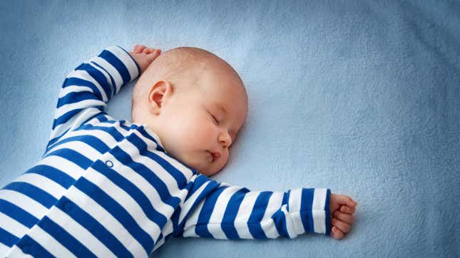 Image for article titled Throw Out Your Baby&#39;s Head-Shaping Pillow, FDA Says