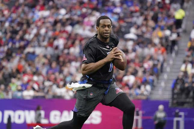 Feb 5, 2023; Paradise, Nevada, USA; NFC quarterback Geno Smith of the Seattle Seahawks (7) runs the ball during the second half against the AFC during the 2023 Pro Bowl at Allegiant Stadium.