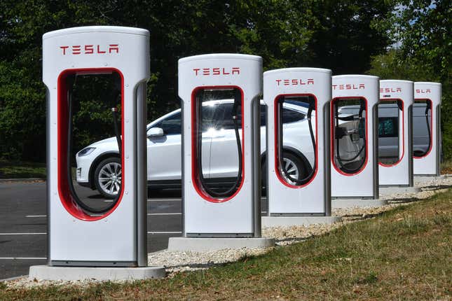 Image for article titled Tesla Could Cut Production Costs By Half, Igniting Rumors Of Cheaper Tesla Model