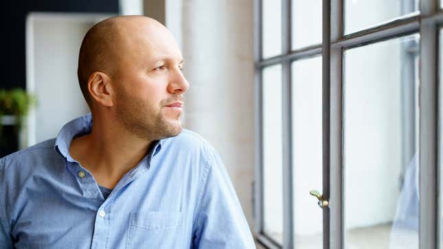 Image for article titled Friends, Family Abandon Man One By One After Discovering He Balding