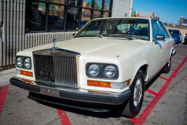 Bild zum Artikel mit der Überschrift: Ist dieser Rolls-Royce Camargue von 1983 für 60.000 US-Dollar ein stattlicher Schnäppchenpreis?