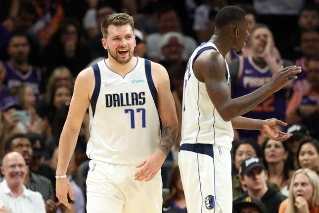 The Mavs went on the road and lit up the Suns.