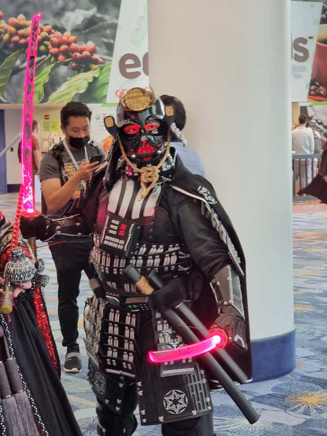 Image for article titled Here&#39;s Some of Star Wars Celebration 2022&#39;s Coolest Cosplay
