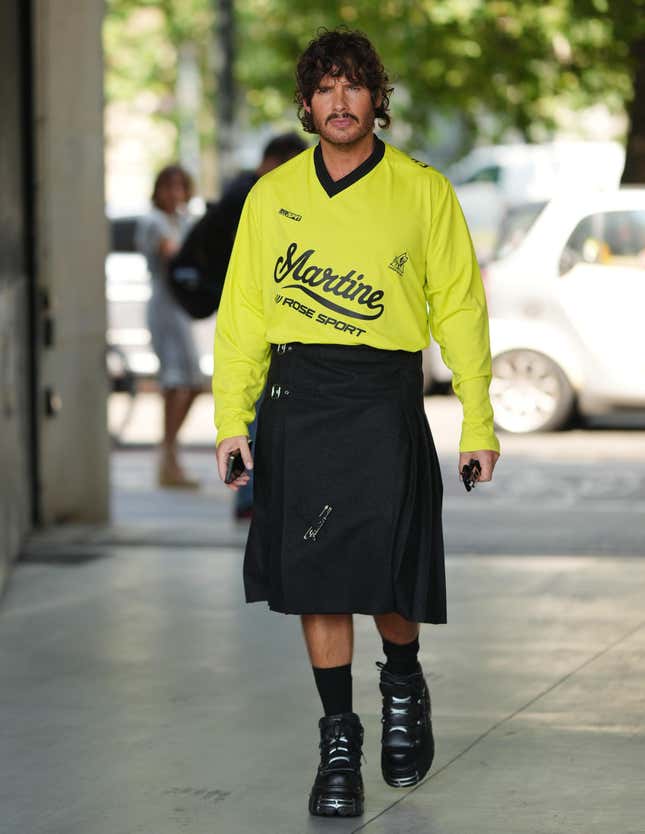Image for article titled Milan Men&#39;s Fashion Week Had 2 Vibes: Mediterranean Guy and Berghain Guy