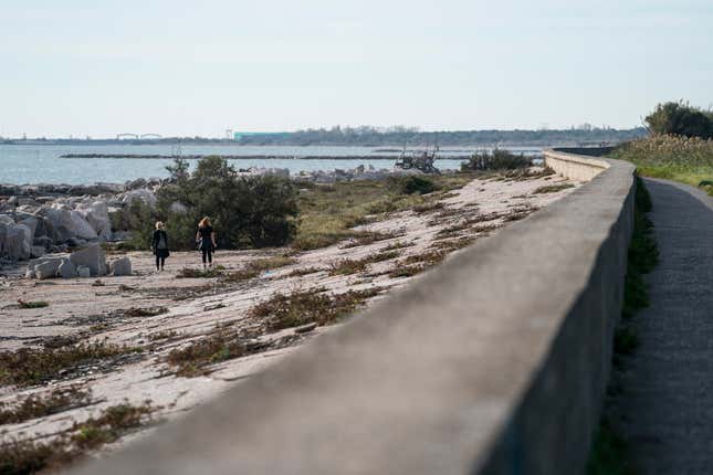 Image for article titled The Venetian Lagoon Is Haunted By Thousands of Illegally Dumped 'Ghost Boats'