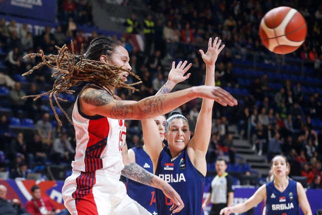  Brittney Griner (L) of USA in action against Sasa Cado (R) of Serbia during the FIBA Women’s Olympic Qualifying Tournament 2020 Group A match between USA and Serbia at Aleksandar Nikolic Hall on February 6, 2020 in Belgrade, Serbia.