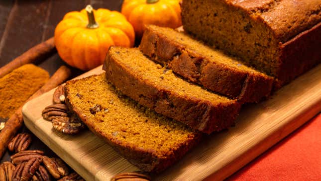 Image for article titled Turn Your Jack-o&#39;-Lantern Guts Into Pumpkin Bread