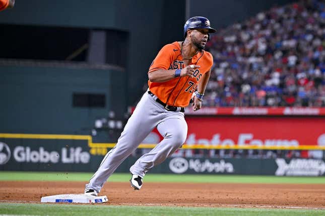 Texas Rangers prepare Globe Life Field for seven-game homestand with Astros  and Braves