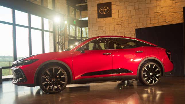Image for article titled I Regretfully Admit the Toyota Crown Crossover Is Cool