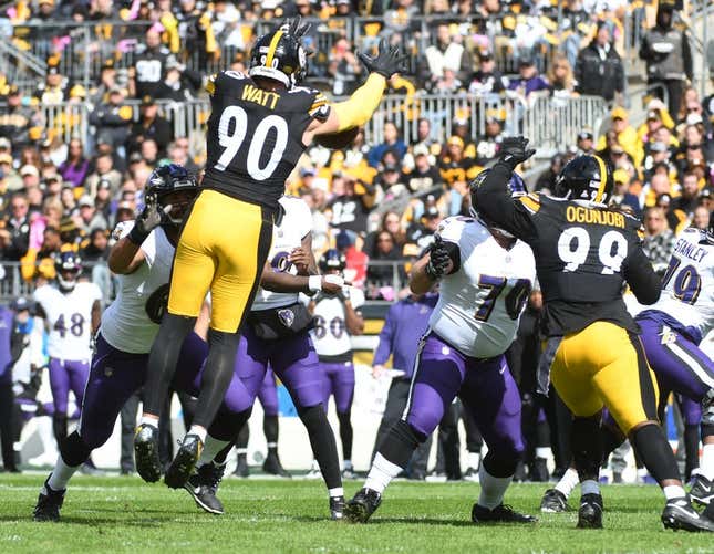 Pittsburgh Steelers vs. Baltimore Ravens - Acrisure Stadium in