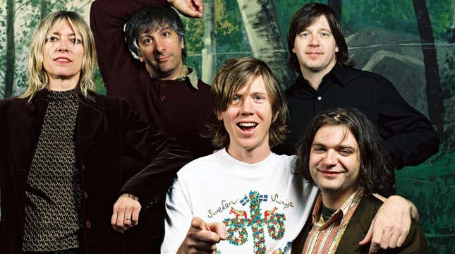 Sonic Youth in 2000: Kim Gordon, Lee Renaldo, Thurston Moore, Steve Shelley, and Jim O'Rourke