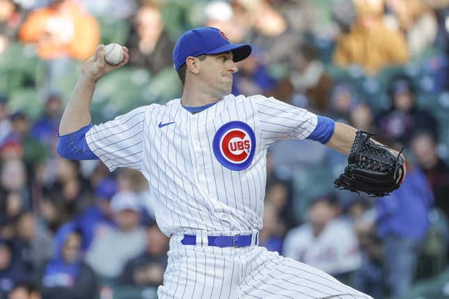 May 25, 2023; Chicago, Illinois, USA; Chicago Cubs starting pitcher Kyle Hendricks pitches against the New York Mets during the first inning at Wrigley Field.