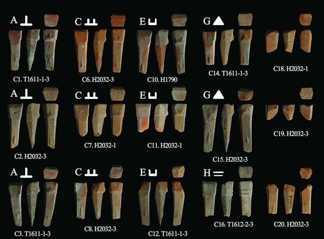 Cabezas de núcleo desechadas encontradas en el sitio