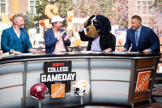 Lee Corso chooses Tennessee to defeat Alabama during ESPN&#39;s College GameDay show held outside of Ayres Hall on the University of Tennessee campus in Knoxville, Tenn. on Saturday, Oct. 15, 2022. The college football pregame show returned to Knoxville for the second time this season for No. 8 Tennessee&#39;s SEC rivalry game against No. 1 Alabama.

Kns Espn Gameday Bp