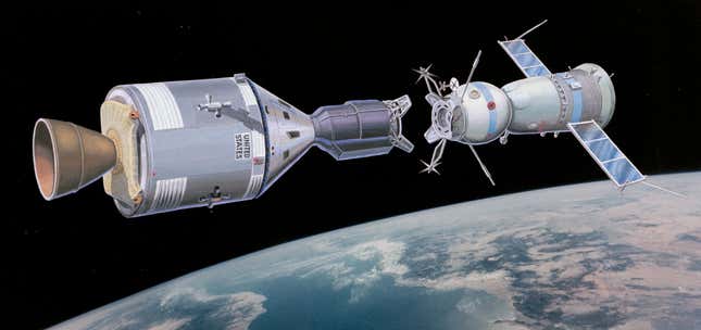 Image for article titled Retro Concept Art From NASA Makes Our Imagination Soar