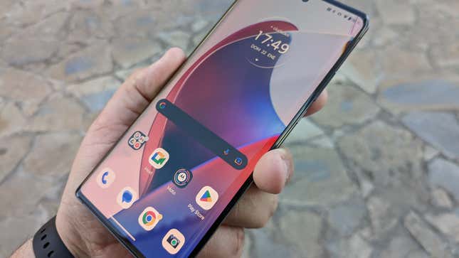 Imagen para el artículo titulado Análisis del Motorola Edge 30 Ultra: endiabladamente rápido