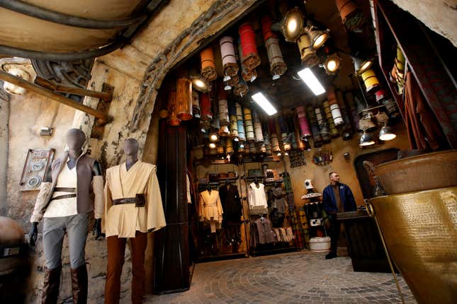 Image for article titled Photos: Inside Disney’s new Star Wars theme park