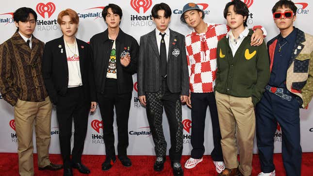  (L-R) V, Suga, Jin, Jungkook, RM, Jimin, and J-Hope of BTS attend 102.7 KIIS FM’s Jingle Ball 2021 Presented By Capital One at The Forum on December 03, 2021 in Inglewood, California