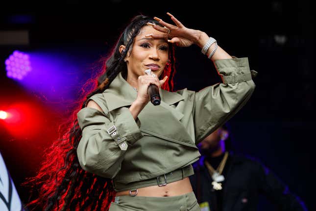 Image for article titled Female Rappers You Must Know