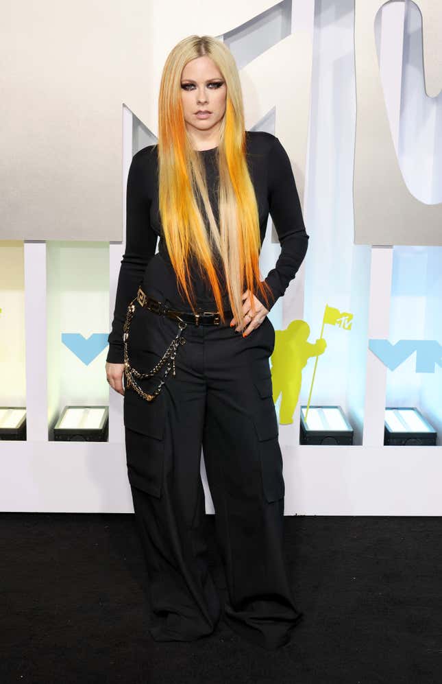 Image for article titled The 2022 VMAs Red Carpet: All the Otherworldly Looks and the Ones That Failed to Launch