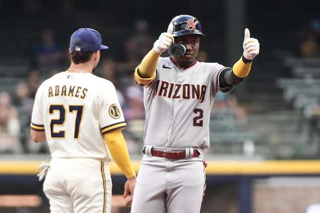 D-backs aim to extend road streak at Brewers' expense