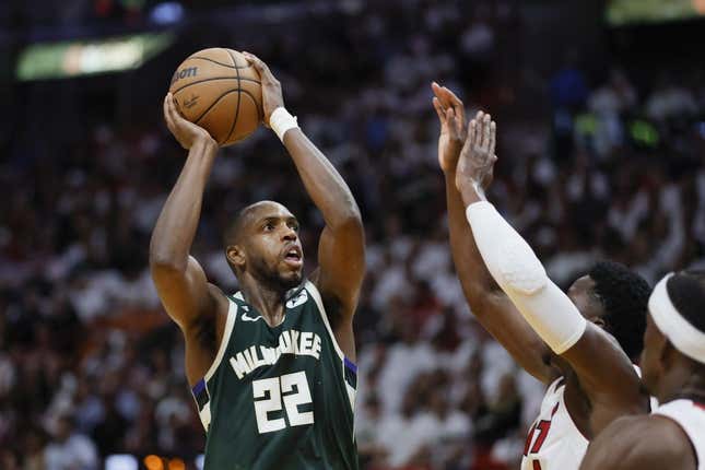 Apr 22, 2023; Miami, Florida, USA; Milwaukee Bucks forward Khris Middleton (22) shoots the basketball in the second quarter against the Miami Heat during game three of the 2023 NBA Playoffs at Kaseya Center.