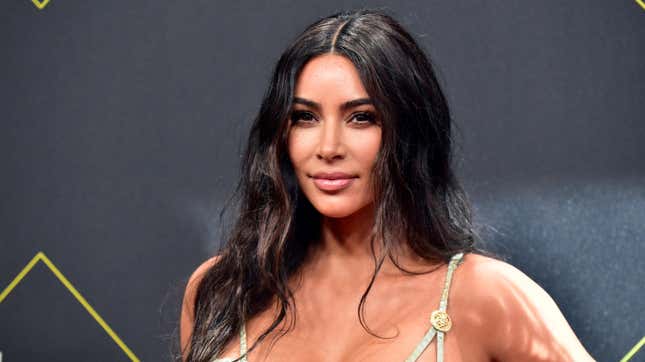 Image for article titled Kim Kardashian Demands to Have Her Single Status Reinstated