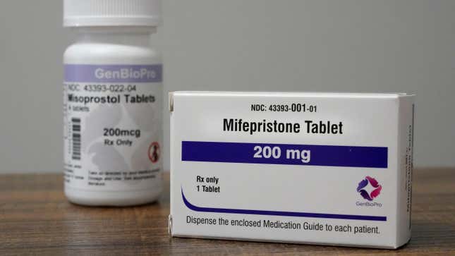 Image for article titled Abortion Pills Now Allowed by Mail Permanently (for People in Blue States)