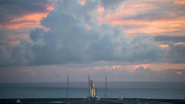 Imagen para el artículo titulado La NASA mueve el lanzamiento de la misión Artemis 1 a este sábado