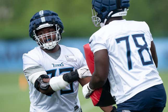 July 26, 2023; Nashville, TN, USA; Tennessee Titans offensive lineman Jamarco Jones (73) lines up against Nicholas Petit-Frere (78) to run through drills during the first day of training camp at the practice facility St. Thomas Sports Park.