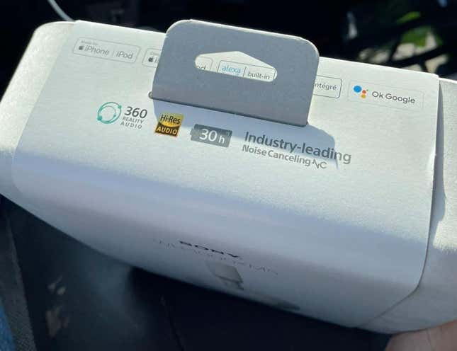 Imagen para el artículo titulado Una filtración de los Sony WH-1000XM5 revela un gran cambio de diseño, pero no todo son buenas noticias
