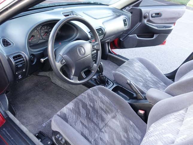 Image for article titled At $5,500, Would You Make This 1998 Acura Integra An Integral Part Of Your Life?