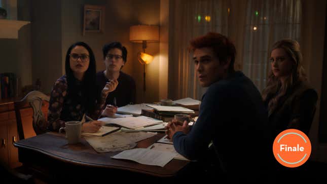 Image for article titled The forces of good retake the town as Riverdale ties up a lackluster season