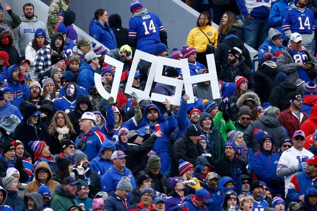 Buffalo Bills - Best fans in the WORLD. ❤️