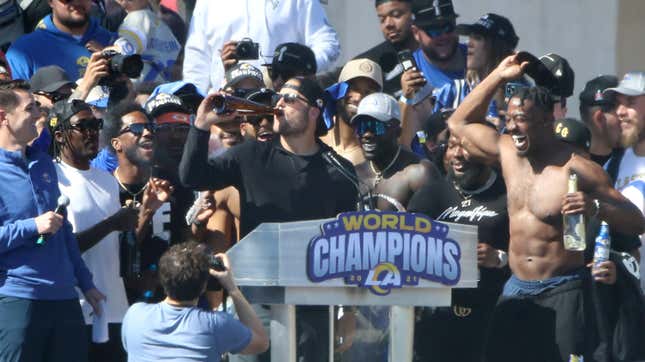 Matthew Stafford Caught On Camera Walking Away From Photographer