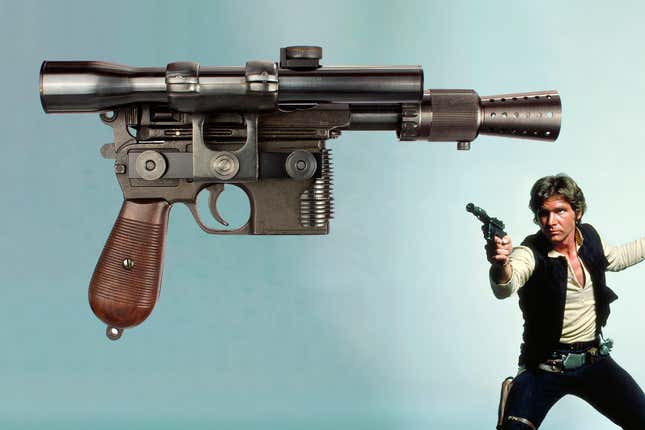 Imagen para el artículo titulado La mítica DL-44 Blaster de Han Solo se subasta por más de un millón de dólares