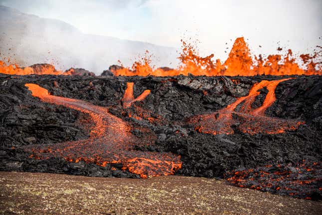 Image for article titled Snap-Happy Tourists Are Walking up to Lava Near the Reykjavik Airport for Pics