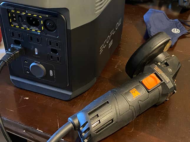 Image for article titled I'm Going To See If This EcoFlow Delta Mini Battery Power Bank Can Really Replace A Generator