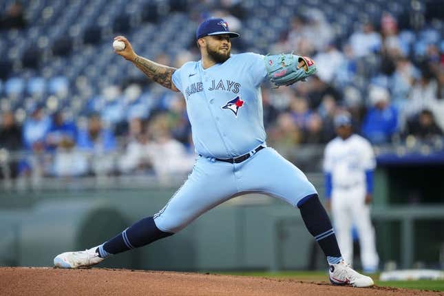 Toronto Blue Jays debut powder blue uniform