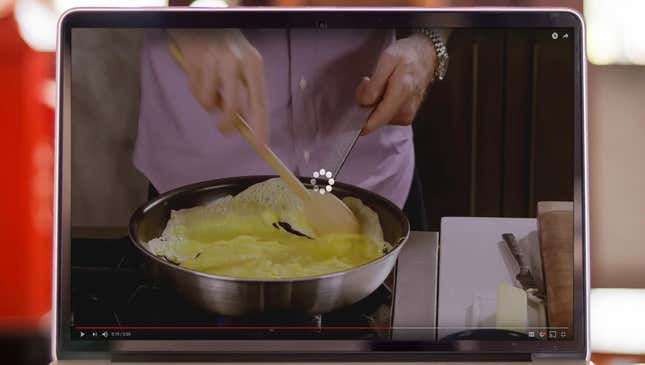 Image for article titled Masturbating Mom Can’t Get Bobby Flay Southwestern Eggs Demo To Stop Buffering